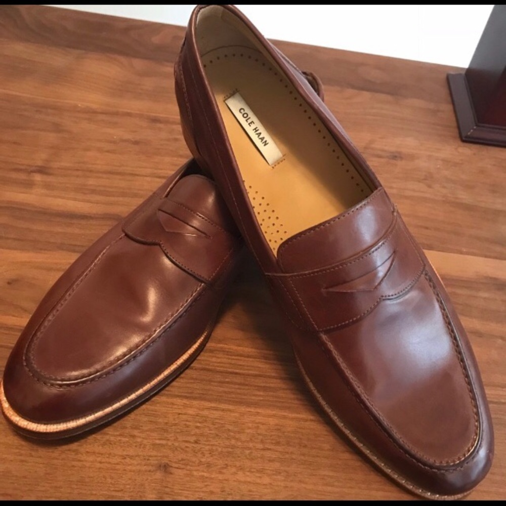 Cole Hawn Loafer NWOT